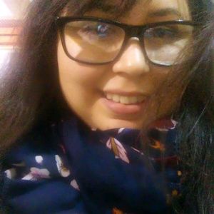 Meet your Posher, Elyssa